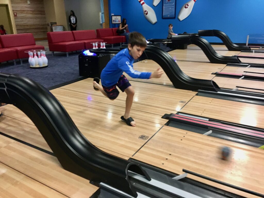 kid bowling