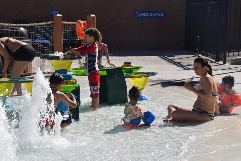 kids in pools, adults with drinks - Great Wolf Lodge Spooktacular