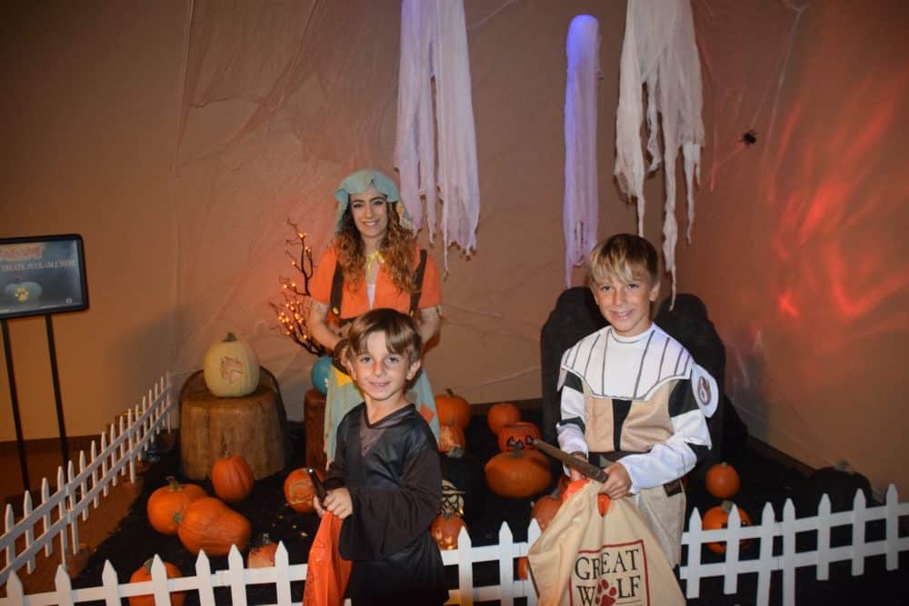 trick or treating - Great Wolf Lodge Spooktacular