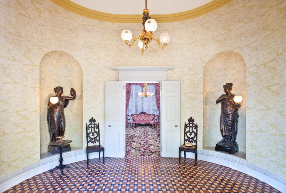 entrance hall - Courtesy of the American Civil War Museum - Visiting 3 Presidential Houses with Kids