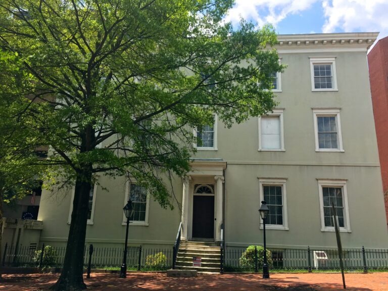 The unassuming White House of the Confederacy  - Visiting 3 Presidential Houses with Kids