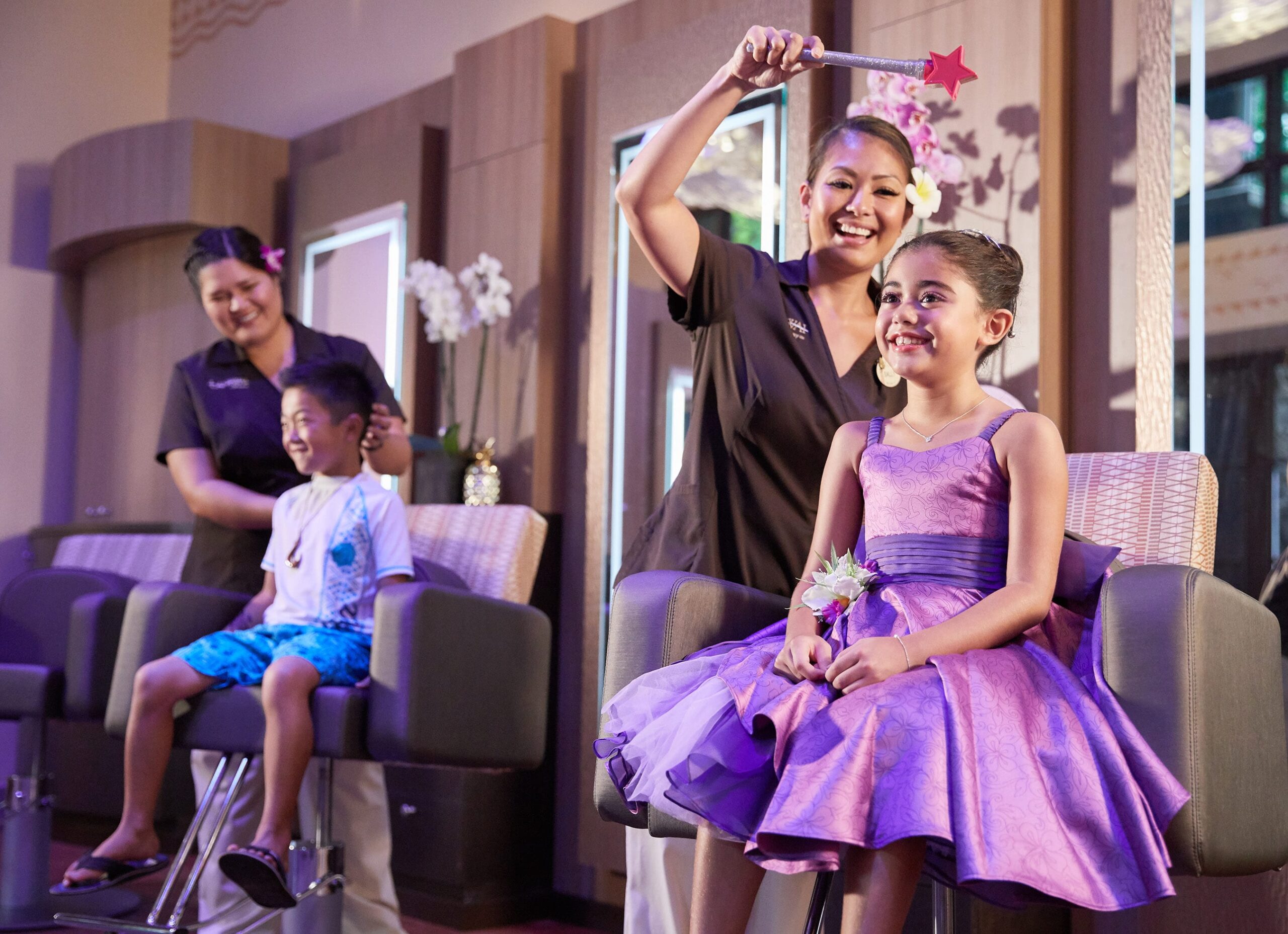 At Painted Sky: HI Style studio, boys and girls ages 3-12 can choose from a variety of magical makeover packages, which include hairstyling, makeup, costumes and accessories — all infused with hints of Hawaii and a playful sense of Disney fun! Kids can transform into a mermaid, dress for an adventure across O’ahu or even style in the fashion of Moana of Montunui. (Disney)