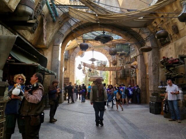 marketplace - Star Wars Galaxy's Edge