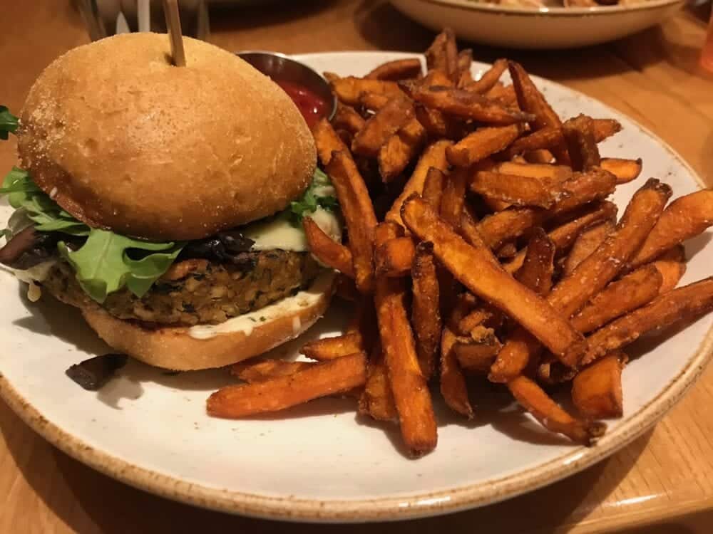 Hotel Irvine EATS - fun things to do with kids in irvine