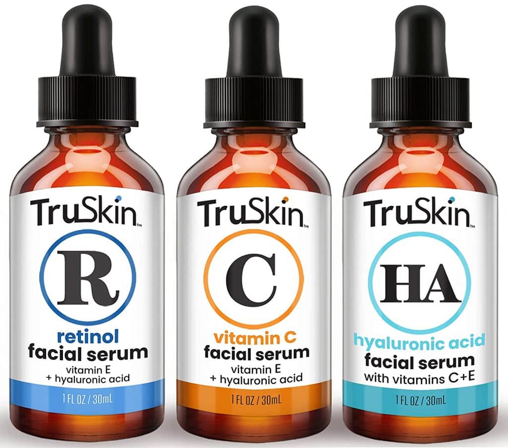 Skin serums - best holiday gifts for travelers
