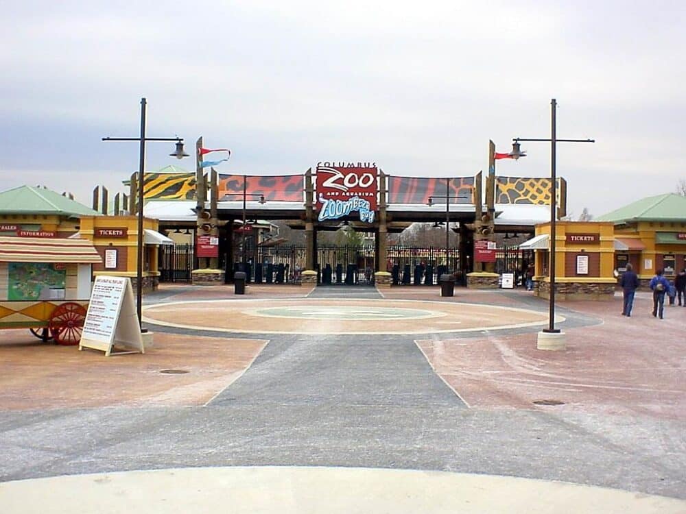 Photo of Columbus Zoo gate - A Guide to Family Friendly Columbus