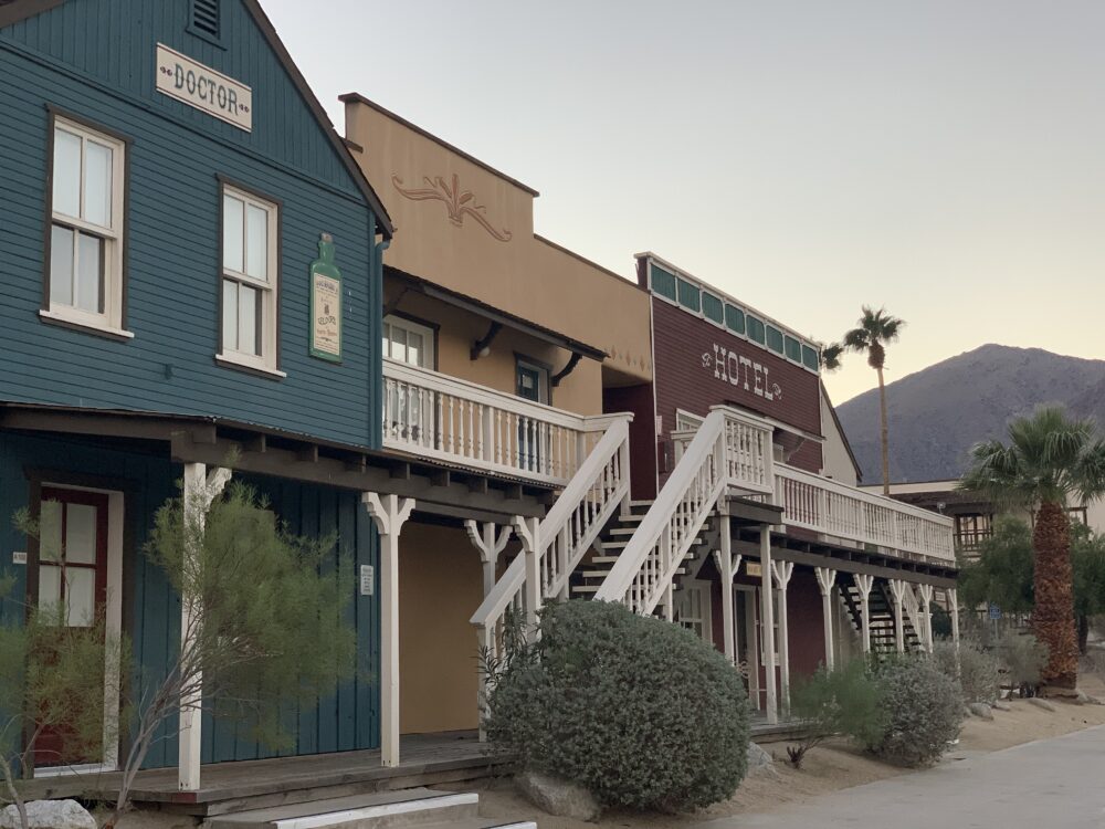 Palm Canyon Hotel in Borrego Springs