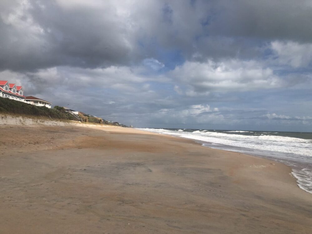 beach - last minute spring break trips