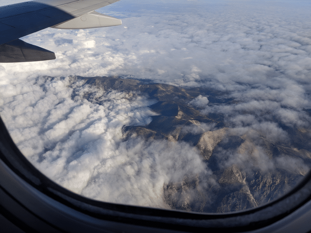 Tips to handle fear of flying with your kids