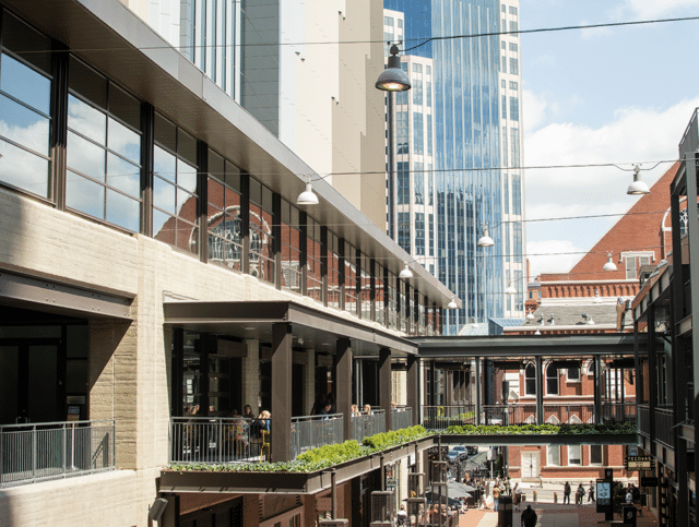 fun places to eat with kids in Nashville