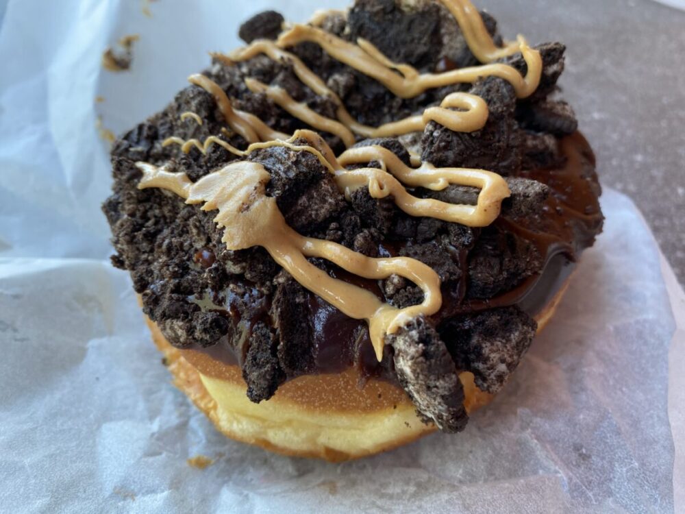 donut, oreos - things to do at universal orlando for adults