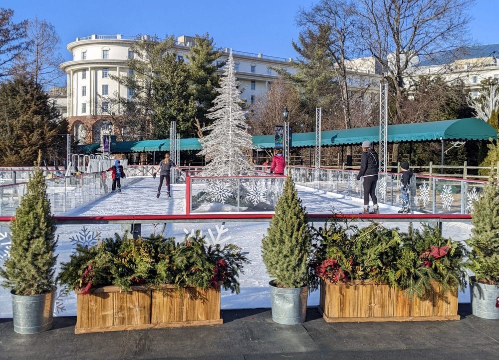 Gaylord Hotel's Winterfest offers plenty of outdoor activities for family fun.