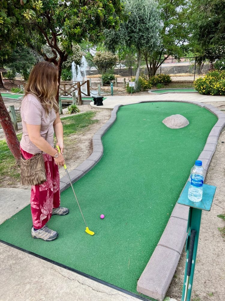 author putting mini golf - things to do in visalia