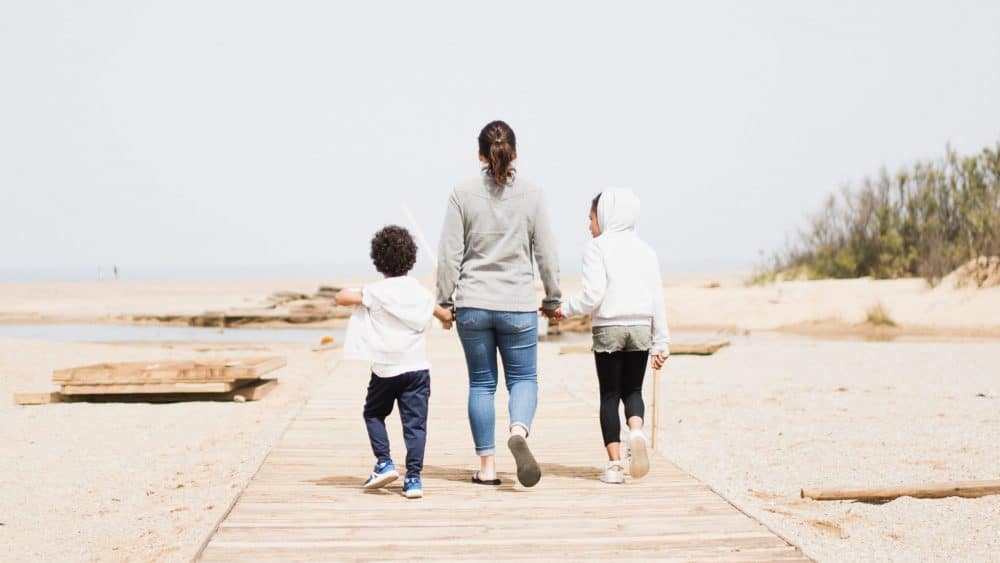 How to Set Boundaries with Kids on Vacation