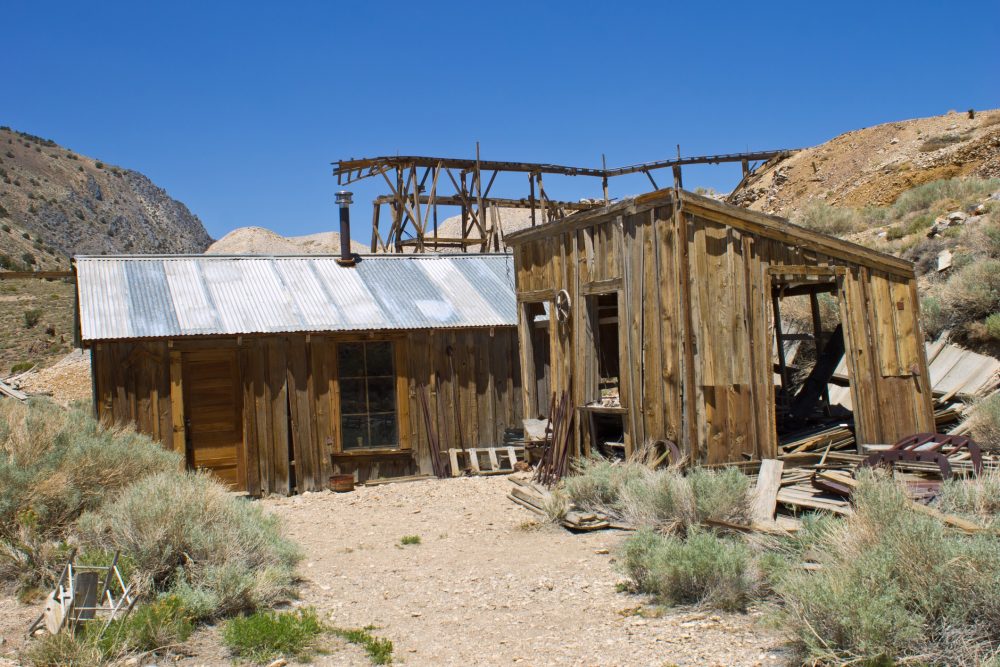 Cerro Gordo ghost town - 10 Best California Ghost Towns To Visit This Summer