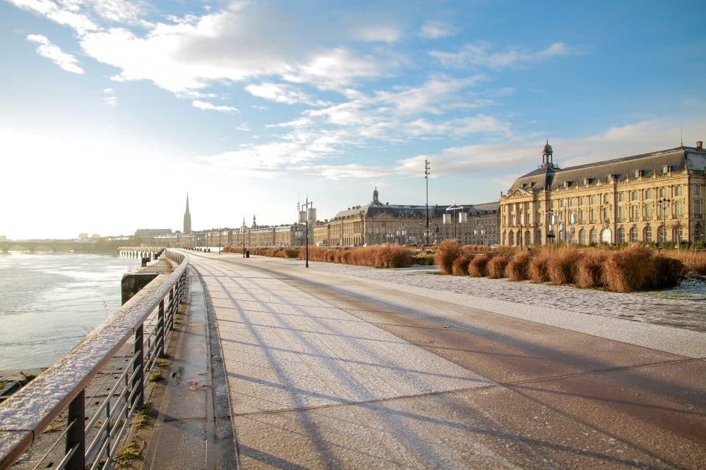 Bike Path next to La Garonne - Things to do in Bordeaux with kids