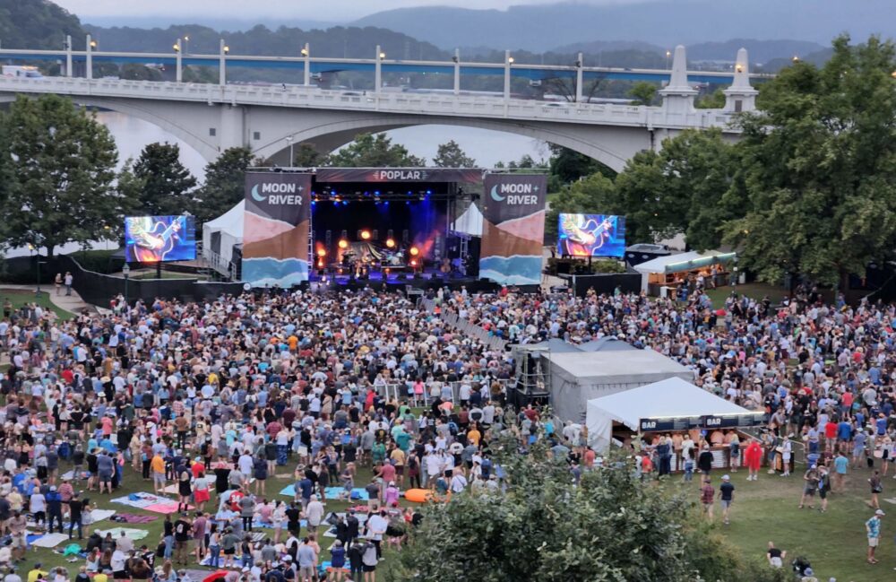 MoonRiver_Featured Moon River Music Festival, a family-friendly event in Chattanooga, Tennessee