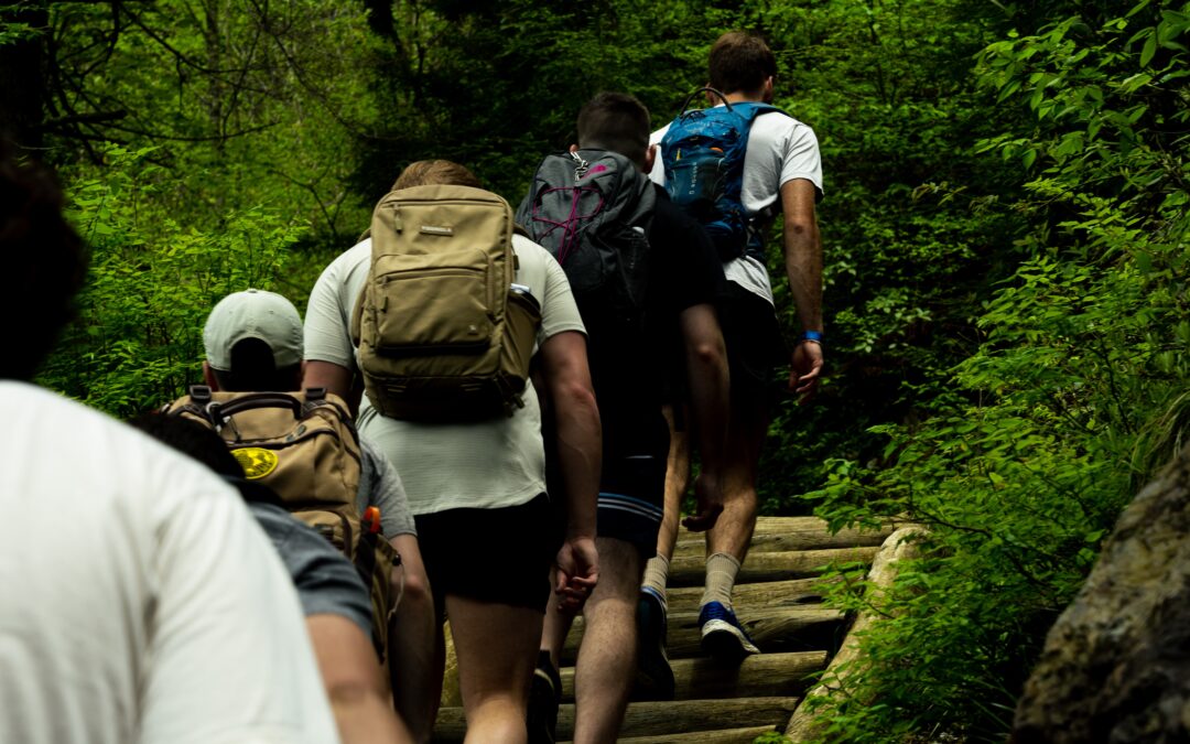 7 Life Changing California Backpacking Trips for Teens