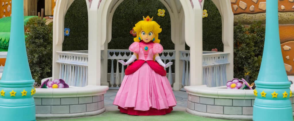 Princess Peach -Super Nintendo World Hollywood