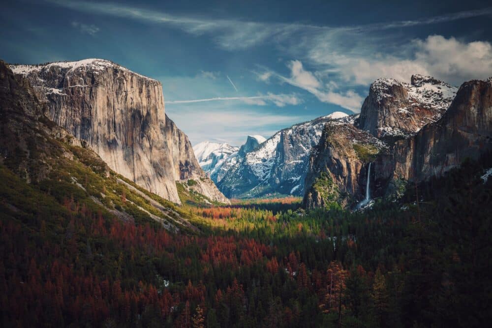 Yosemite National Park - 7 Exhilarating California Backpacking Trips for Teen