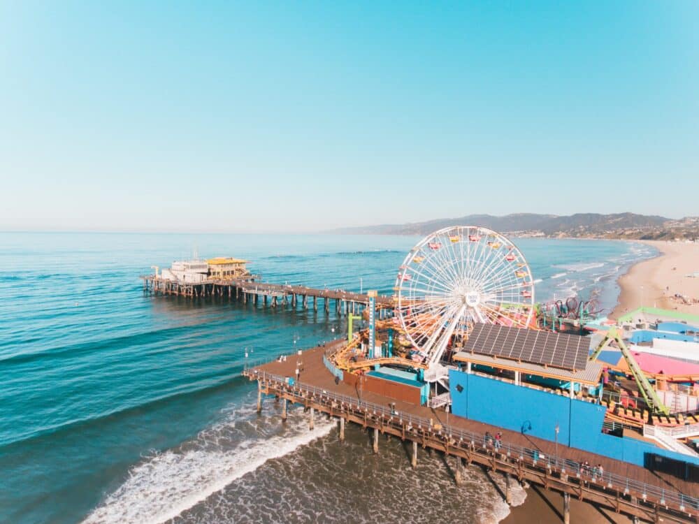 Ferris wheel, pier and beach. Best Musuems for Toddler in LA