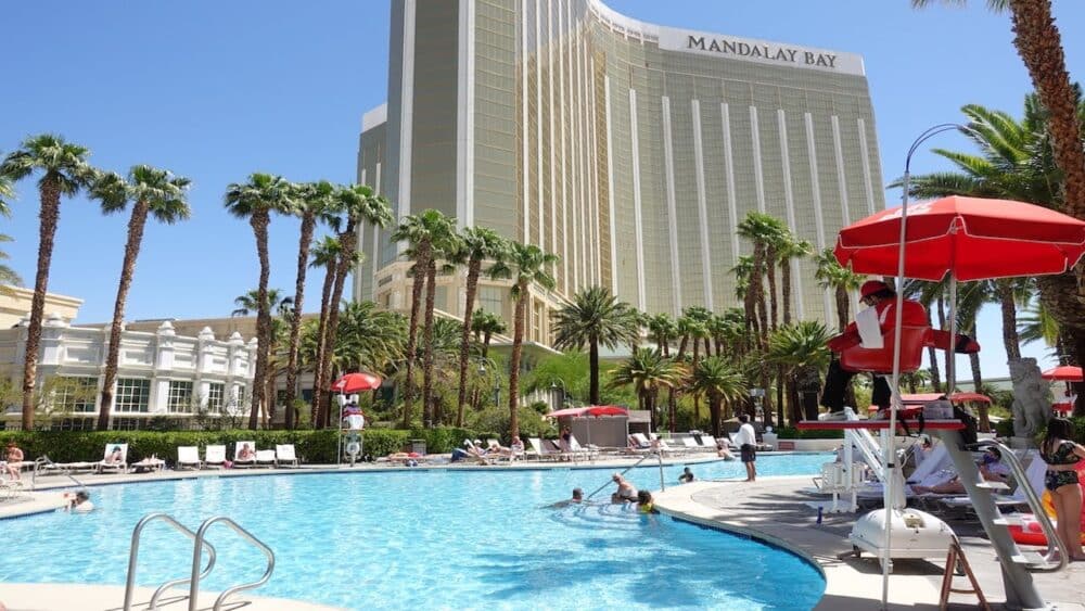vegas pool - best pools in vegas for kids
