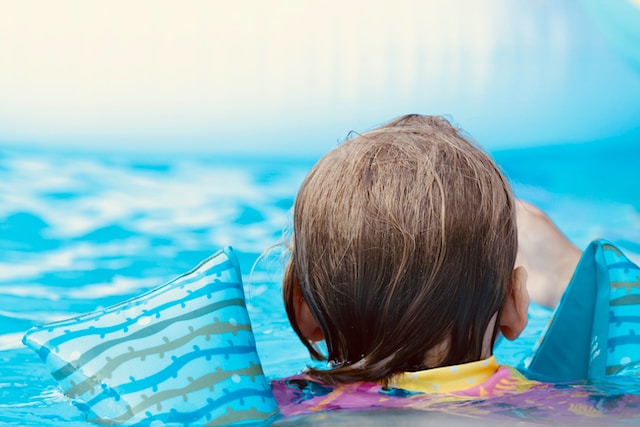 kid in pool - Best East Coast Resorts For Families