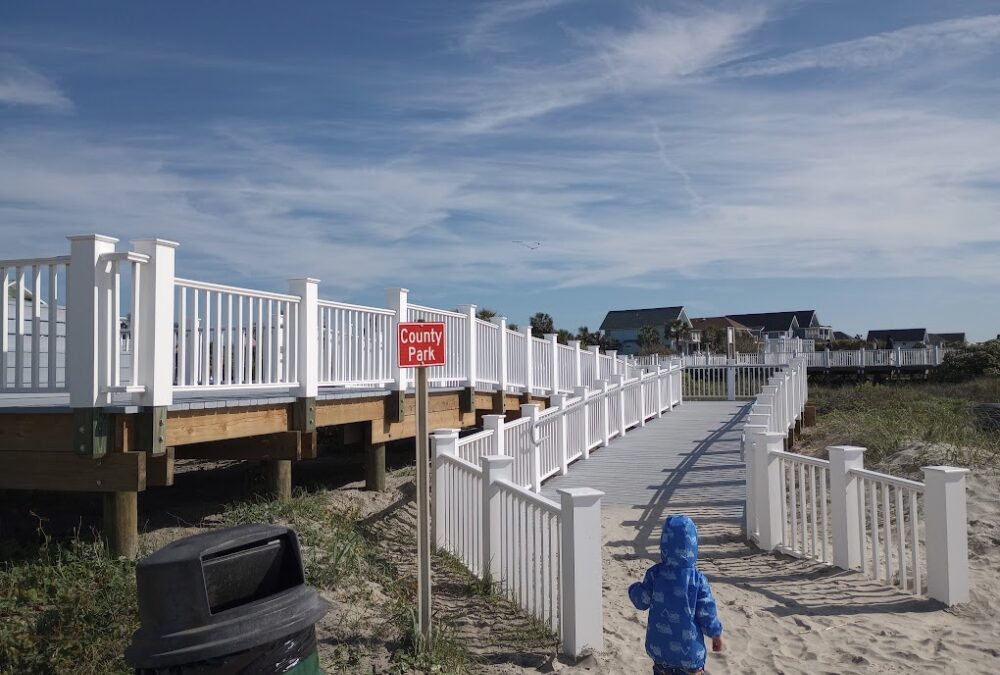 5 Best Charleston Beaches for Epic Family Vacations