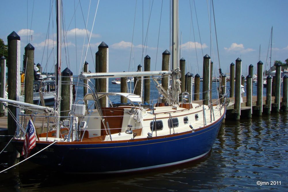 Sailboat in harbor at Annapolis. 10 Family Travel Blogs You Must Read.