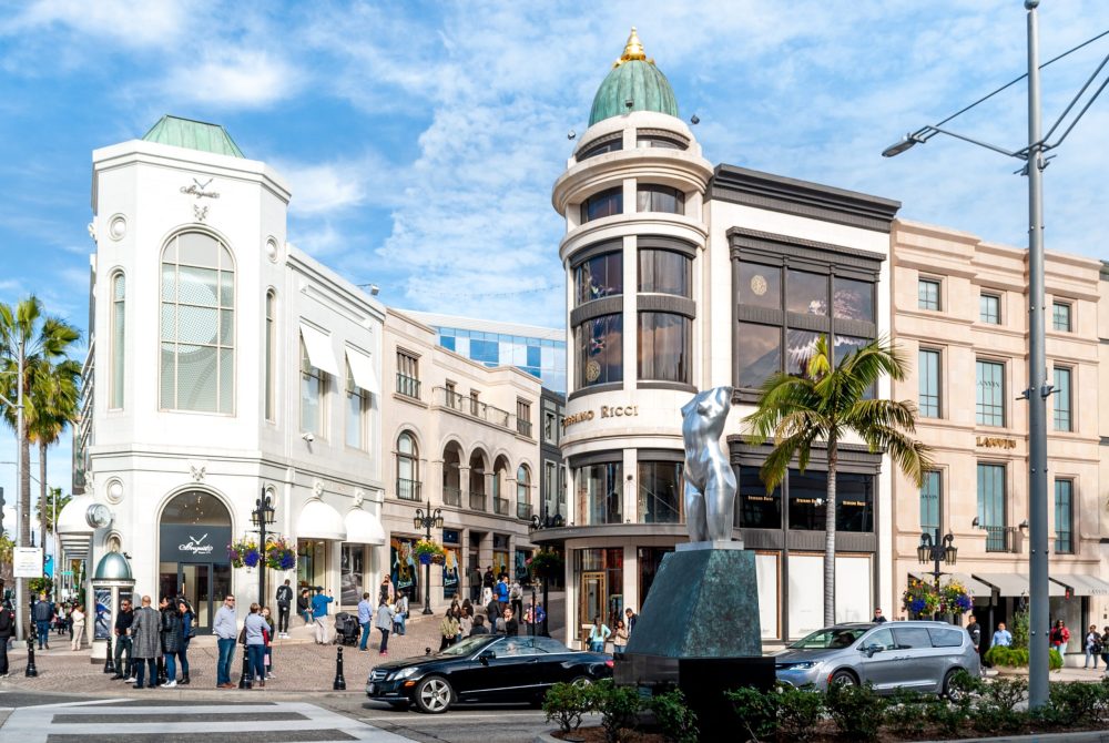 stores, palm tree, things to do in los angeles with teenagers
