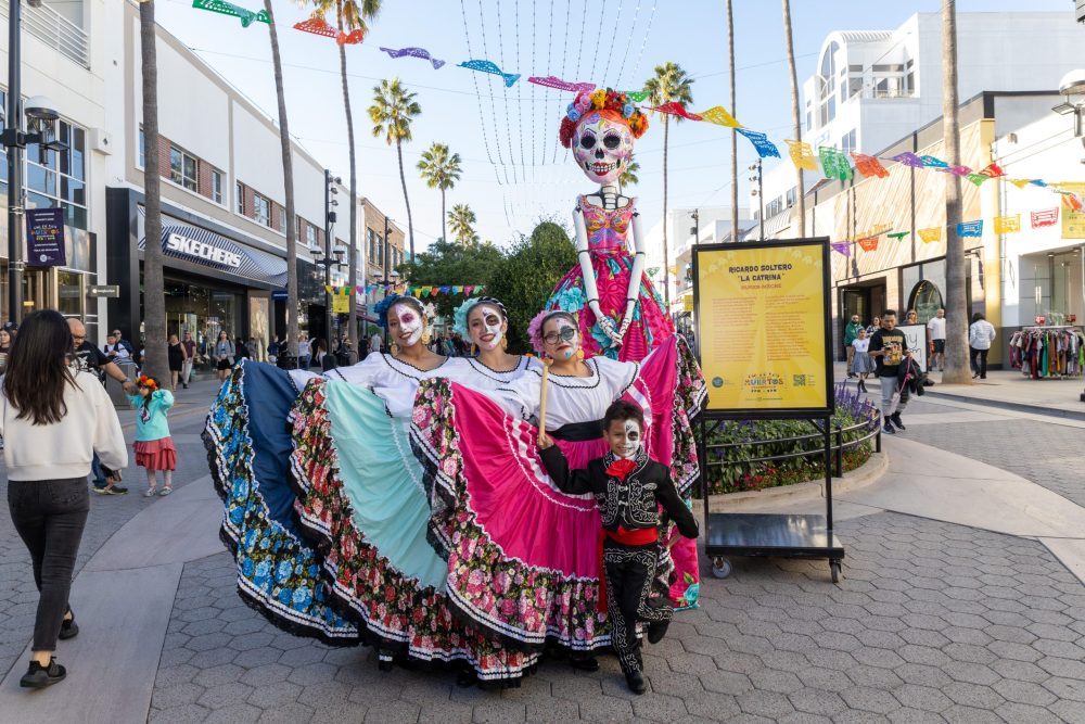 11 Incredible Day of the Dead Festivals in the USA LA Family Travel