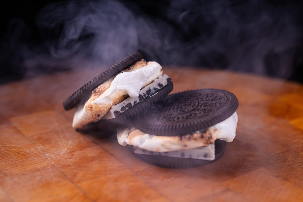 Oreo s'mores with marshmellow and Hershey's Cookies and Cream Bar - Halloween In Hersheypark