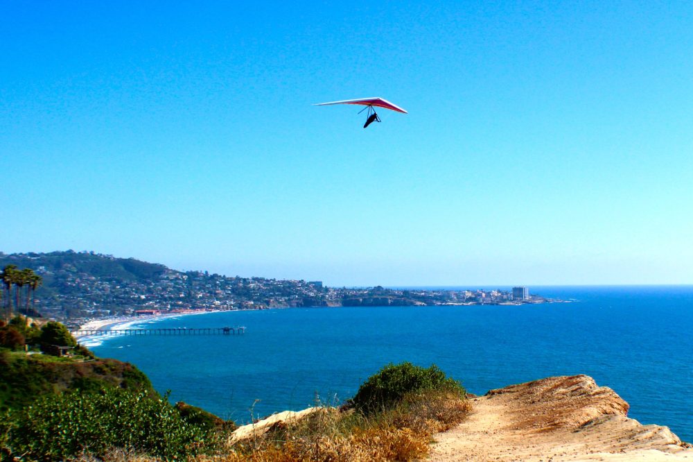 Photo of Person paragliding over La Jolla beach