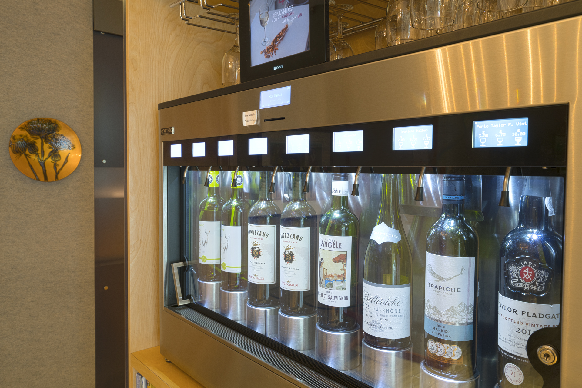 wine bar -hotel champlain