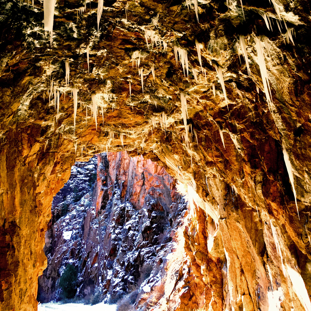 New Mexico's glowing ice cave -ice caves