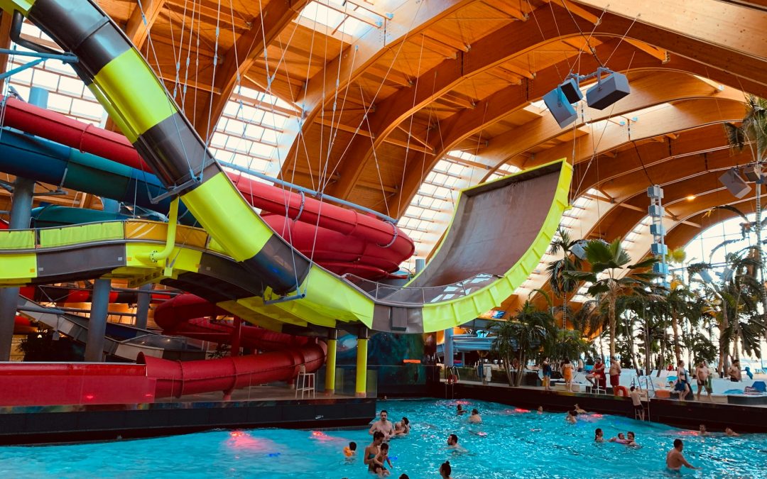 Our Favorite 5 Hotels with Indoor Waterparks!