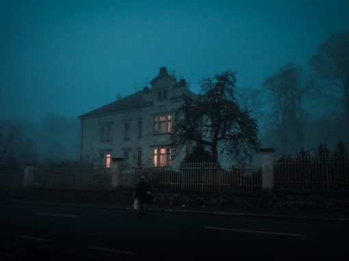 7 Haunted Places in LA: Murder, Mystery & the Ghost Trail