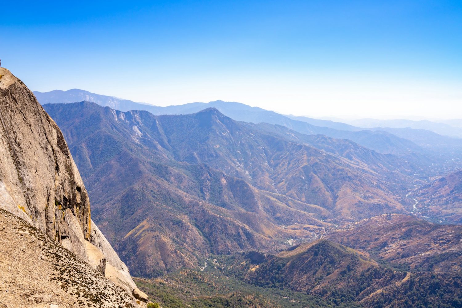 The Moro Rock Trail in Sequoia National Park - One of the top 20 National Parks in the US
