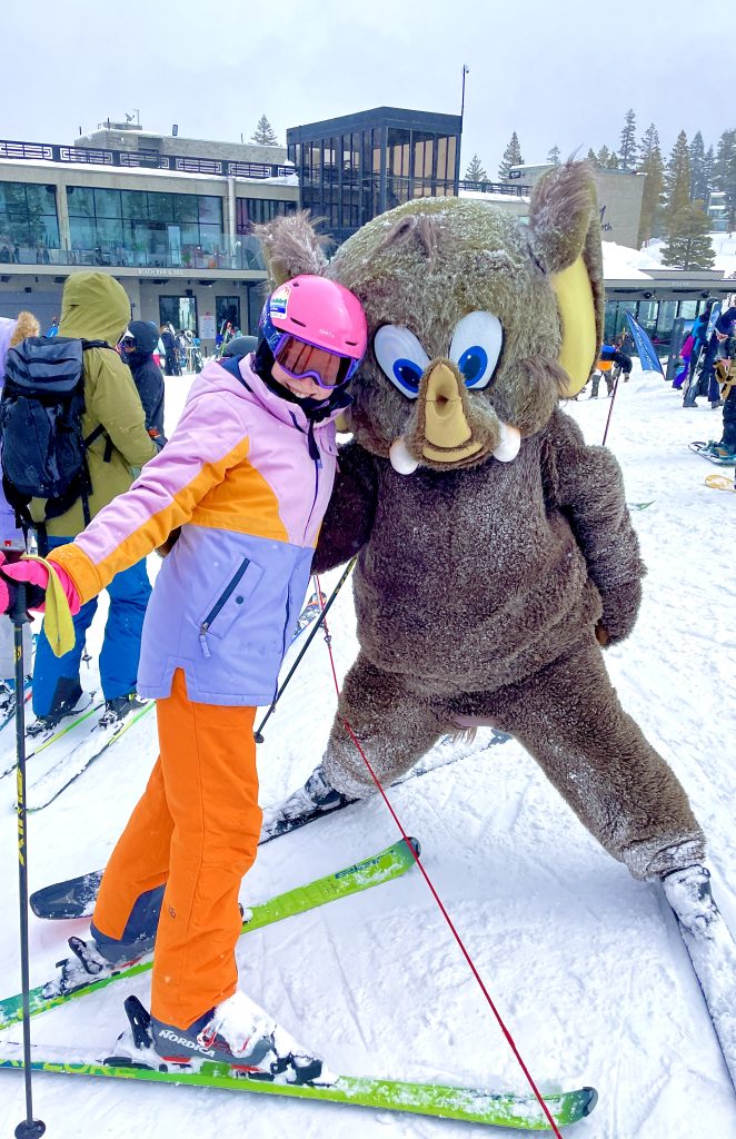 skiing in Mammoth with Wholly the skiing mammoth