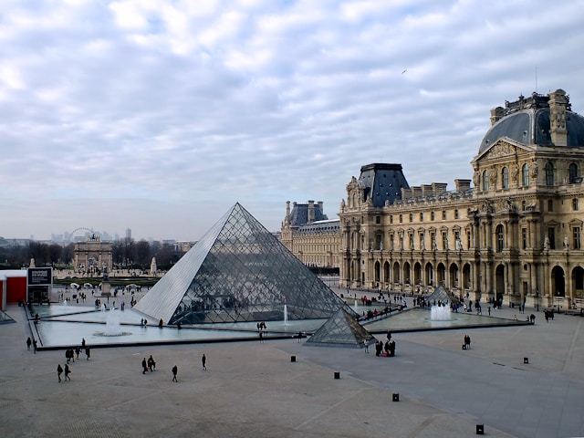 louvre