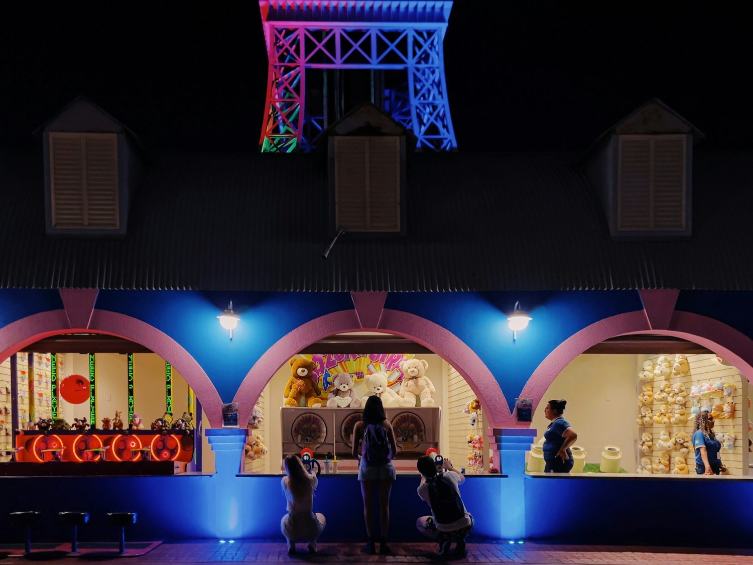 Carnival games at night. Things to do in Las Vegas with teens.