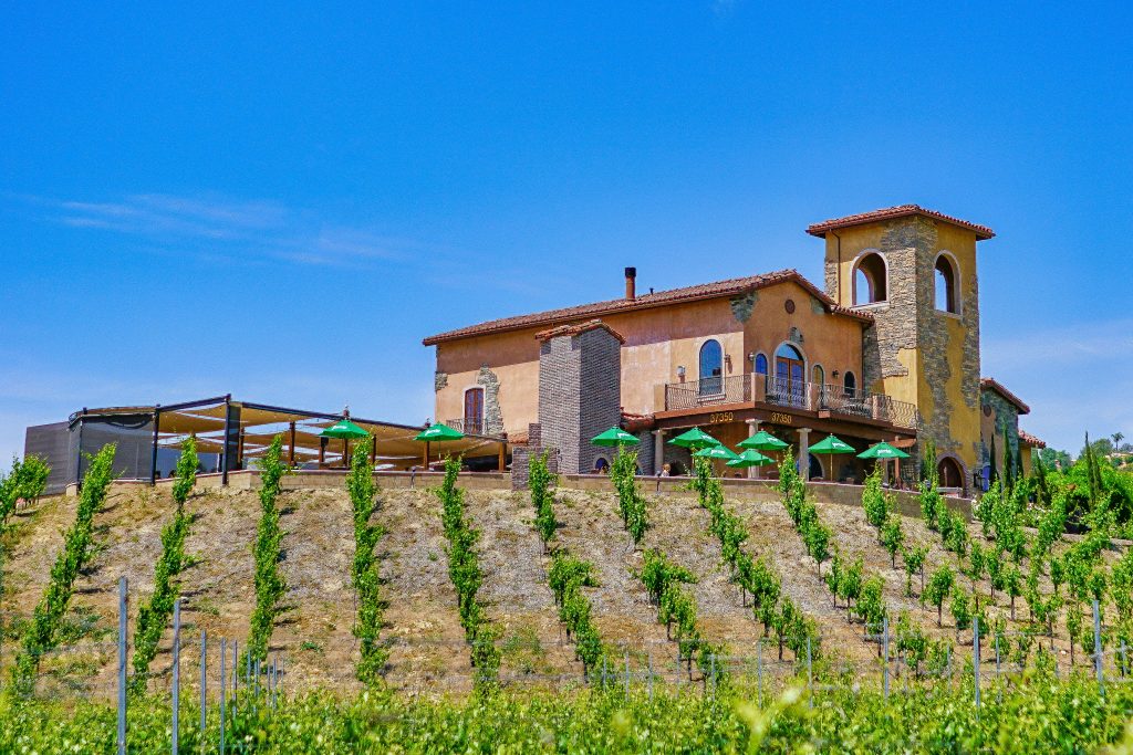 Robert Renzoni winery building and vineyards in Temecula Valley