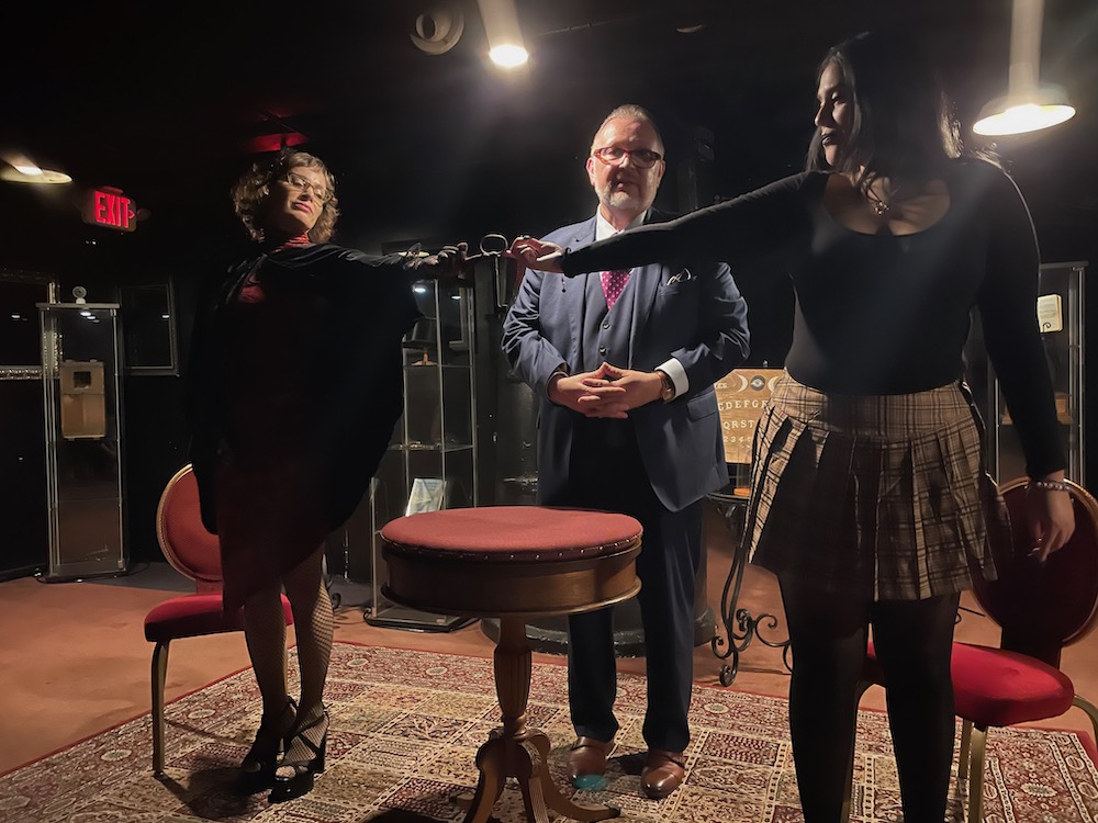 seance at haunted queen mary