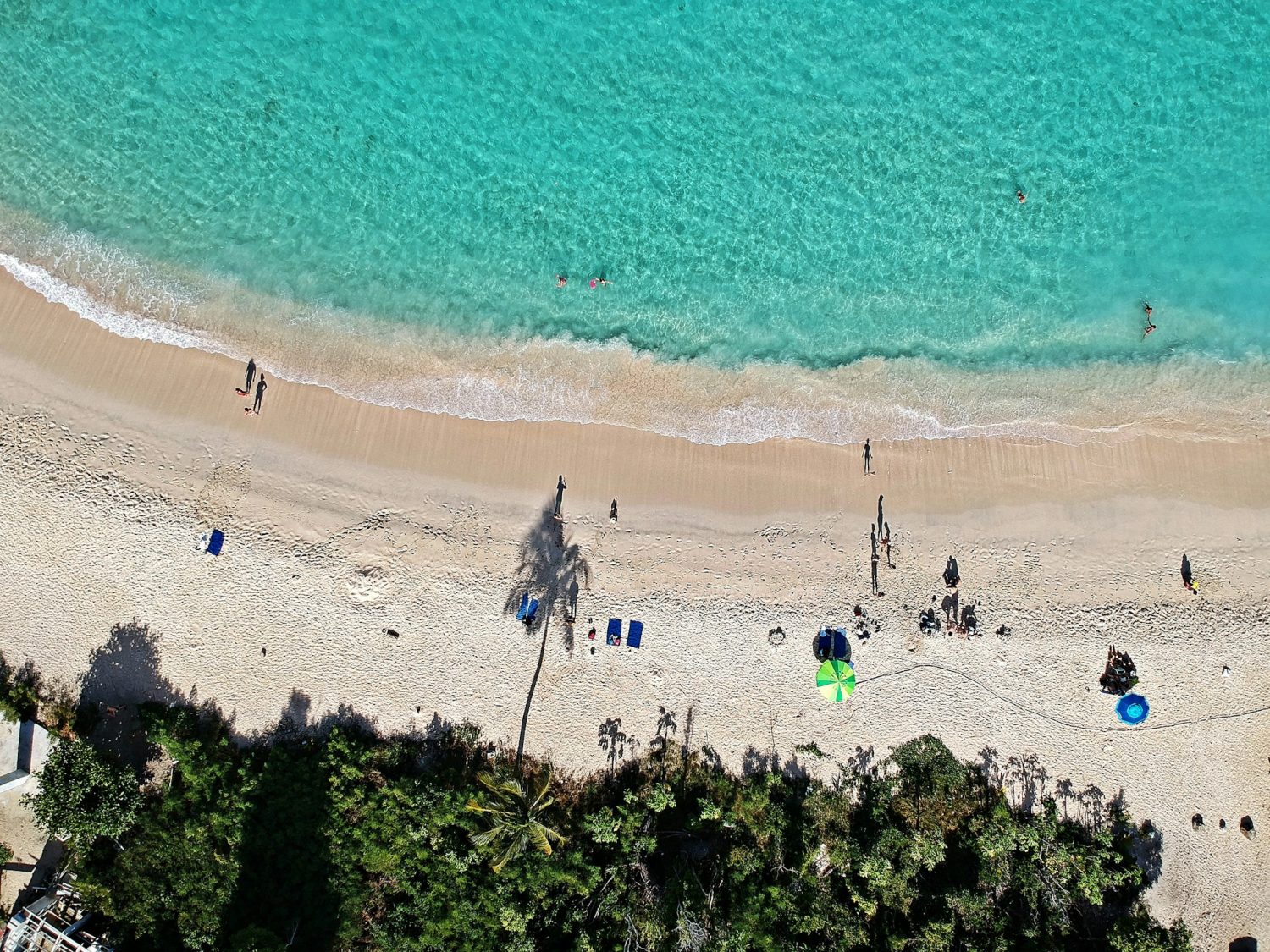 Beautiful beach in the Virgin Islands. US Virgin Island family resorts.