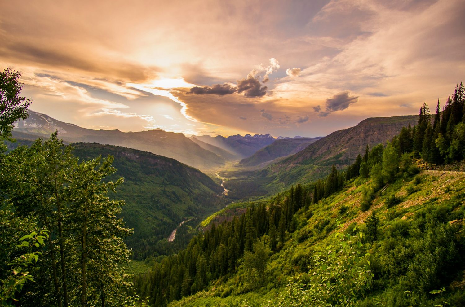 Sunrise at Going to the Sun Road. Things to do in Glacier National Park Montana.