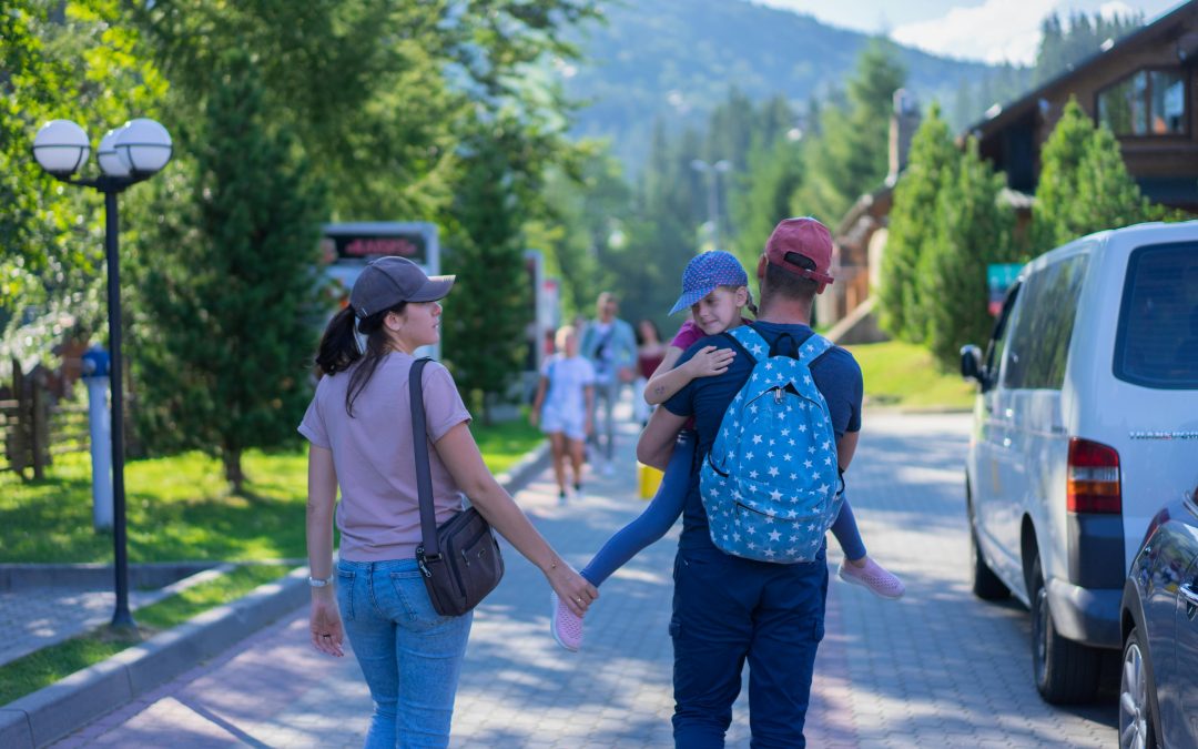 15 Travel Gifts Mom Actually Wants This Mother’s Day