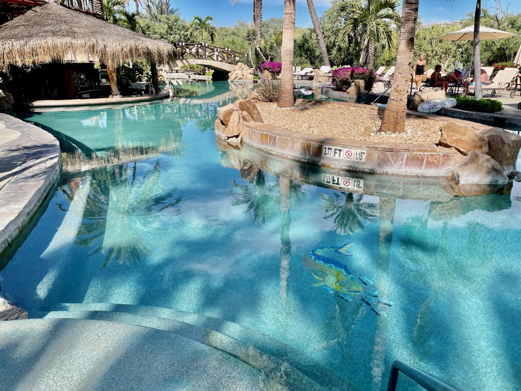 Swim up bar at Hacienda del Mar