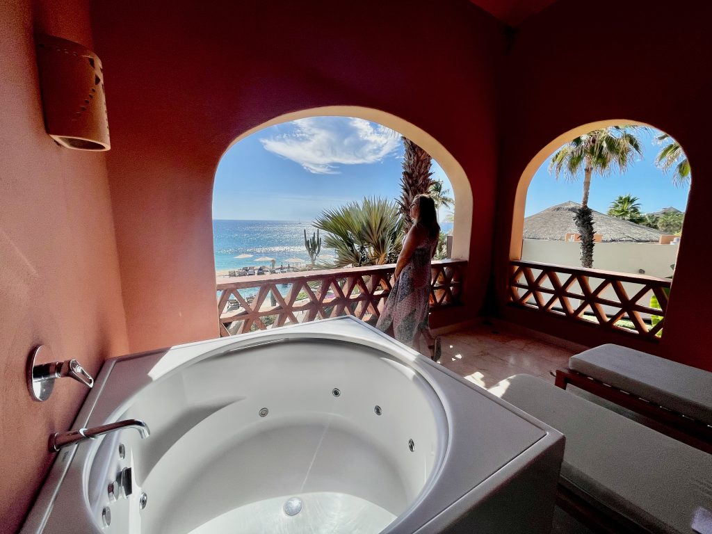 balcony with hot tub overlooking sea of cortez
