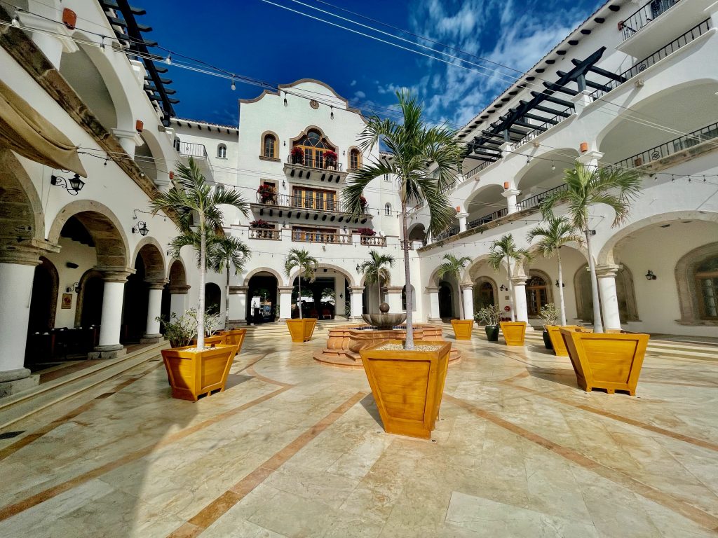 courtyard at Hacienda del Mar
