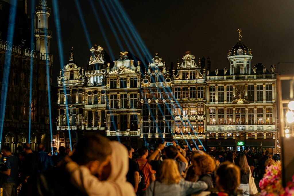 light show around christmas square
